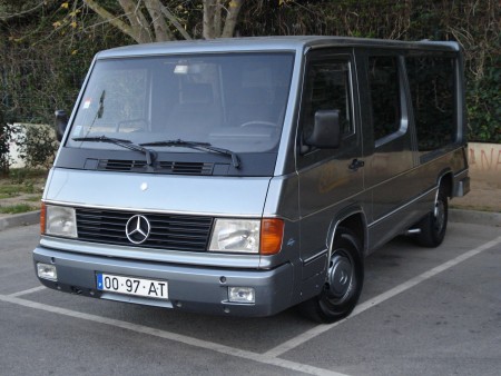 AUTO FUNEBRE MERCEDES 100 D